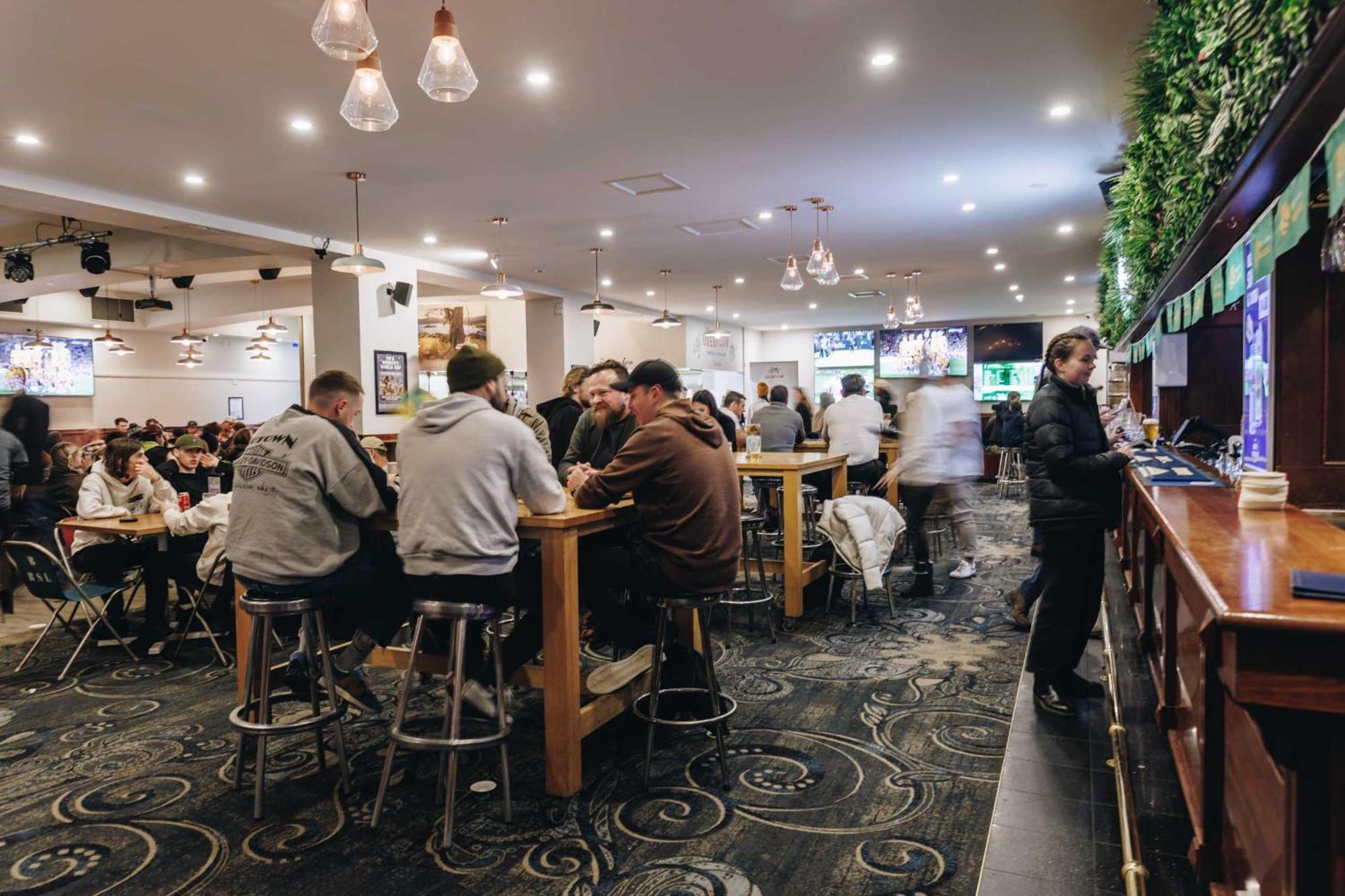 ג'ינדביין Banjo Paterson Inn מראה חיצוני תמונה