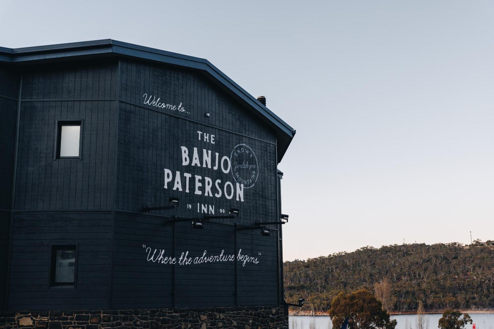 ג'ינדביין Banjo Paterson Inn מראה חיצוני תמונה