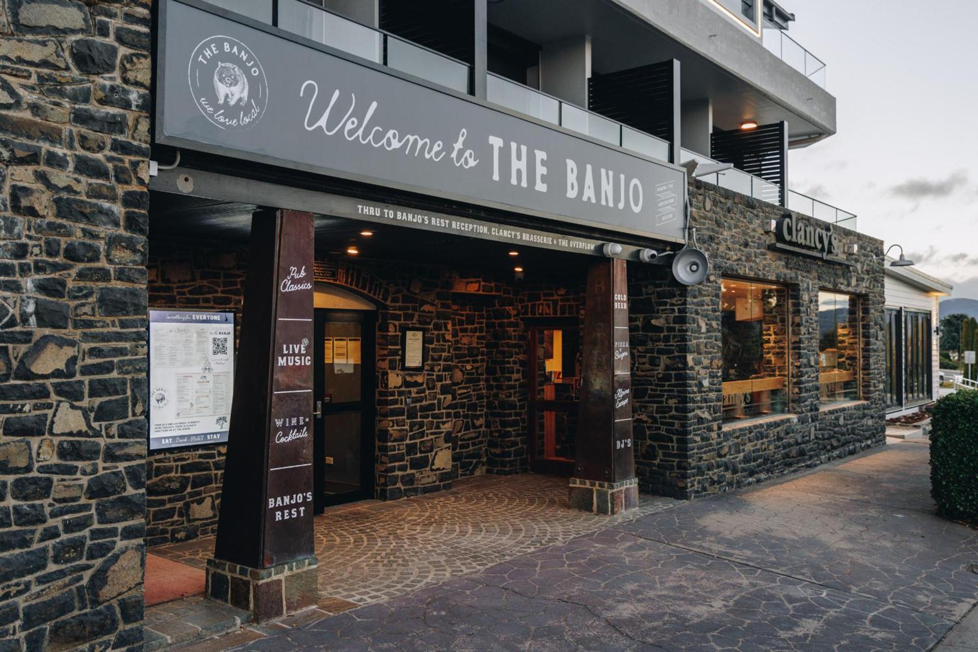 ג'ינדביין Banjo Paterson Inn מראה חיצוני תמונה